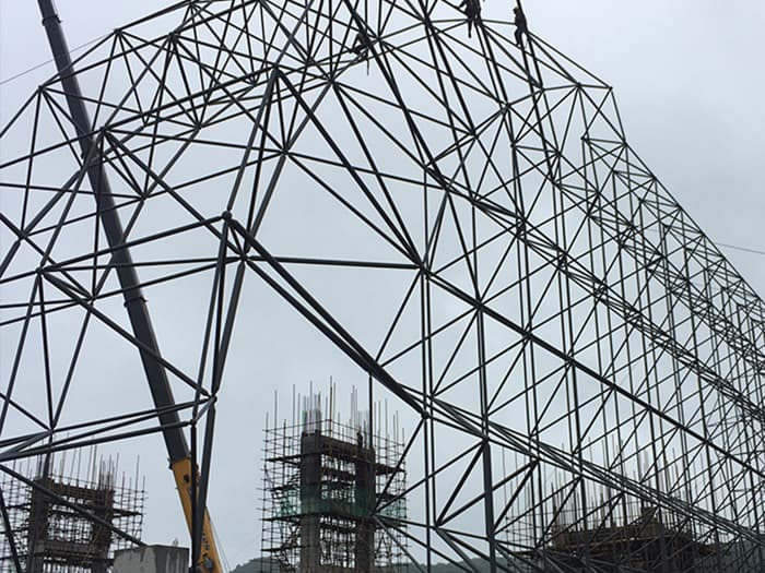 浦东螺栓球网架安装